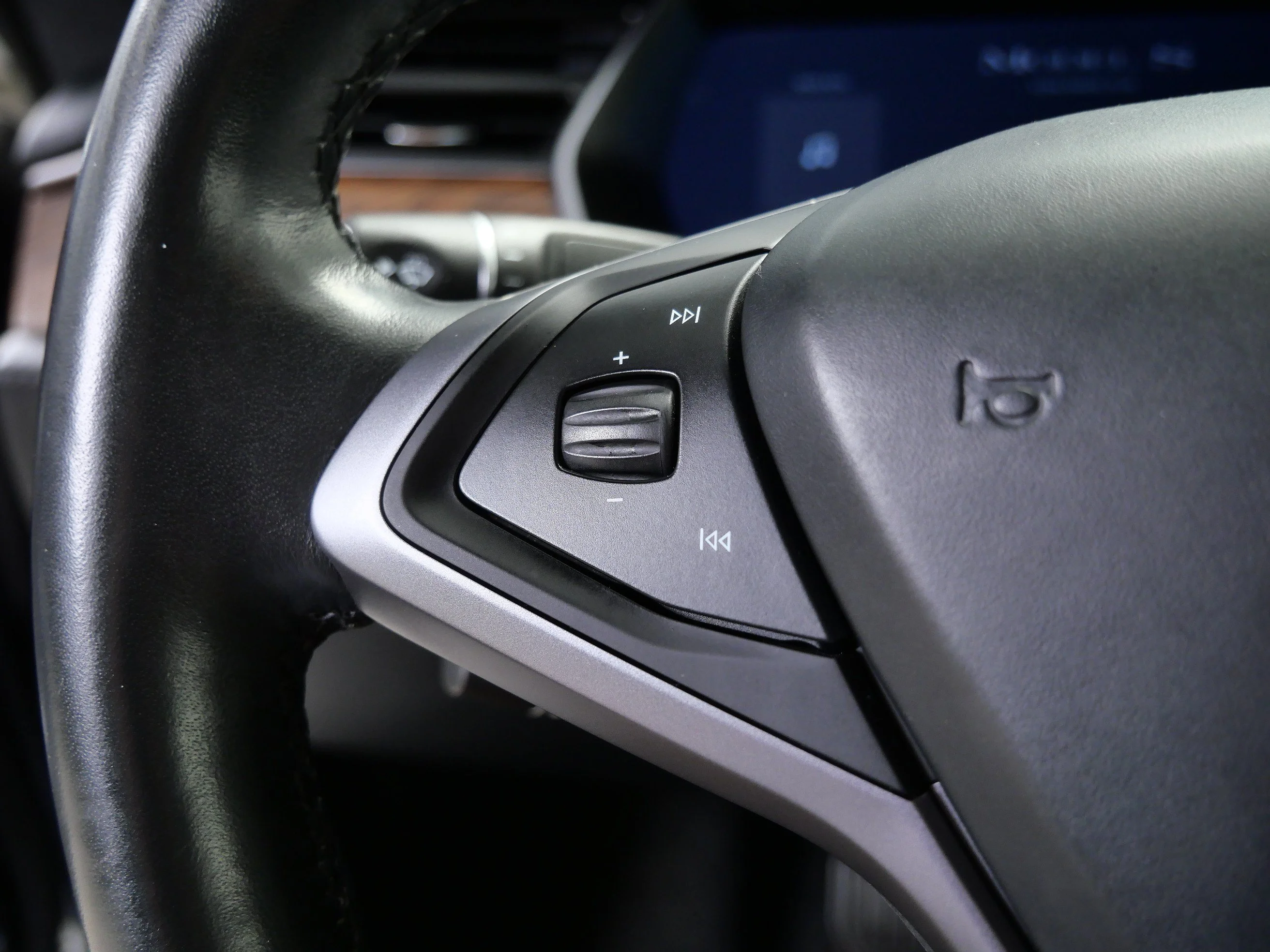 Used 2021 Midnight Silver Metallic Tesla Long Range Plus AWD *Ltd Avail* image 24