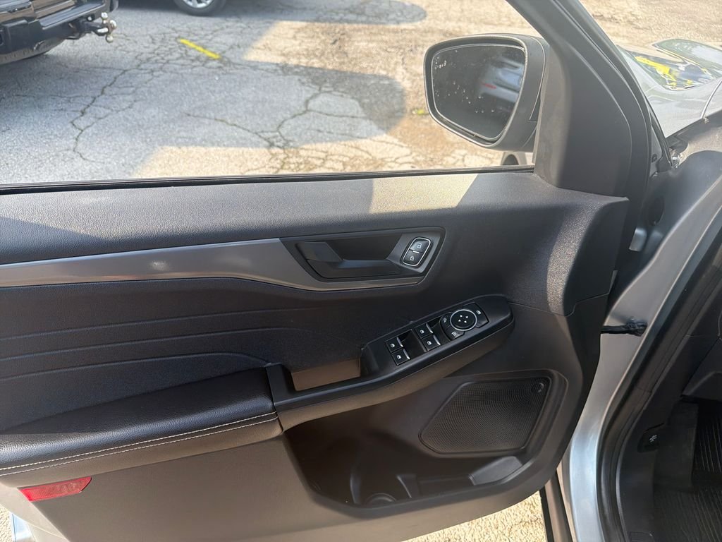 Used 2023 Silver Ford Active image 11