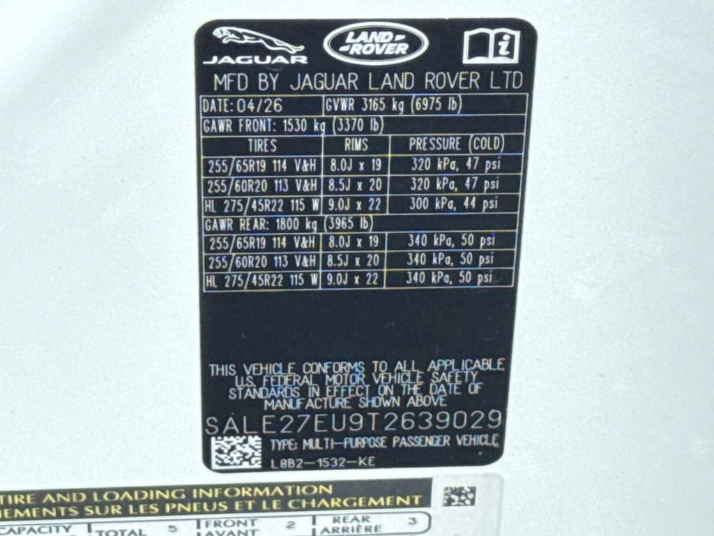 New 2026 Fuji White Land Rover X-Dynamic SE image 30