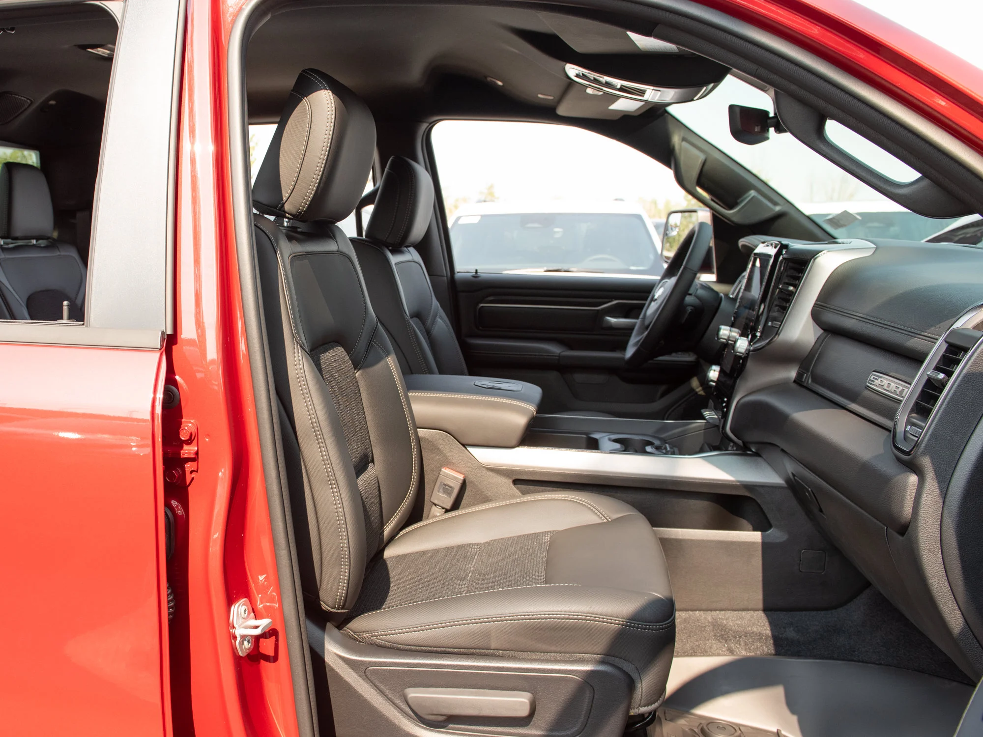 New 2026 Red RAM Sport* Crew Cab 4x4, HEMI V8, 3.92 Rear Axle, Heated Seats/Wheel image 27