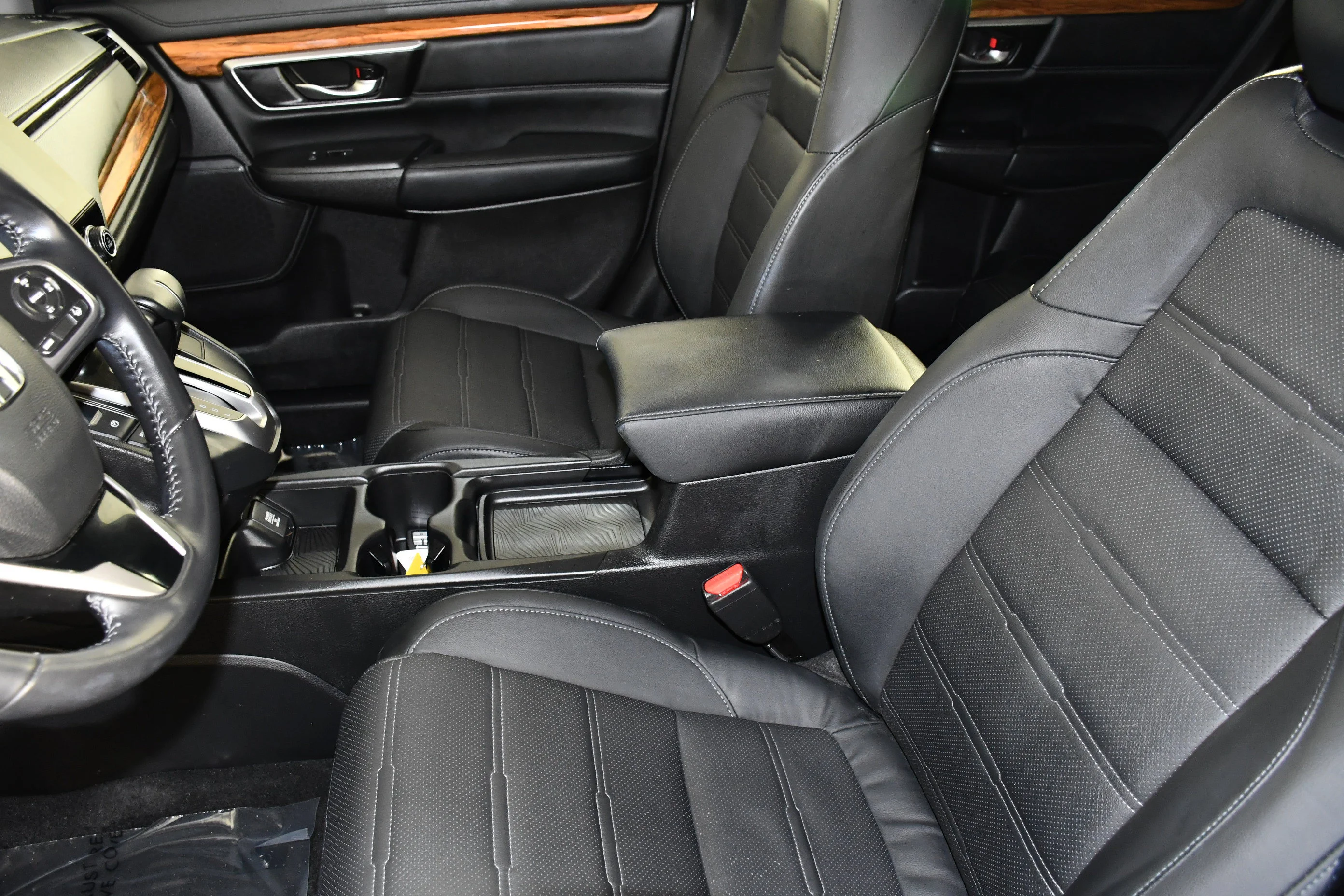 Used 2019 Lunar Silver Metallic Honda Touring image 39
