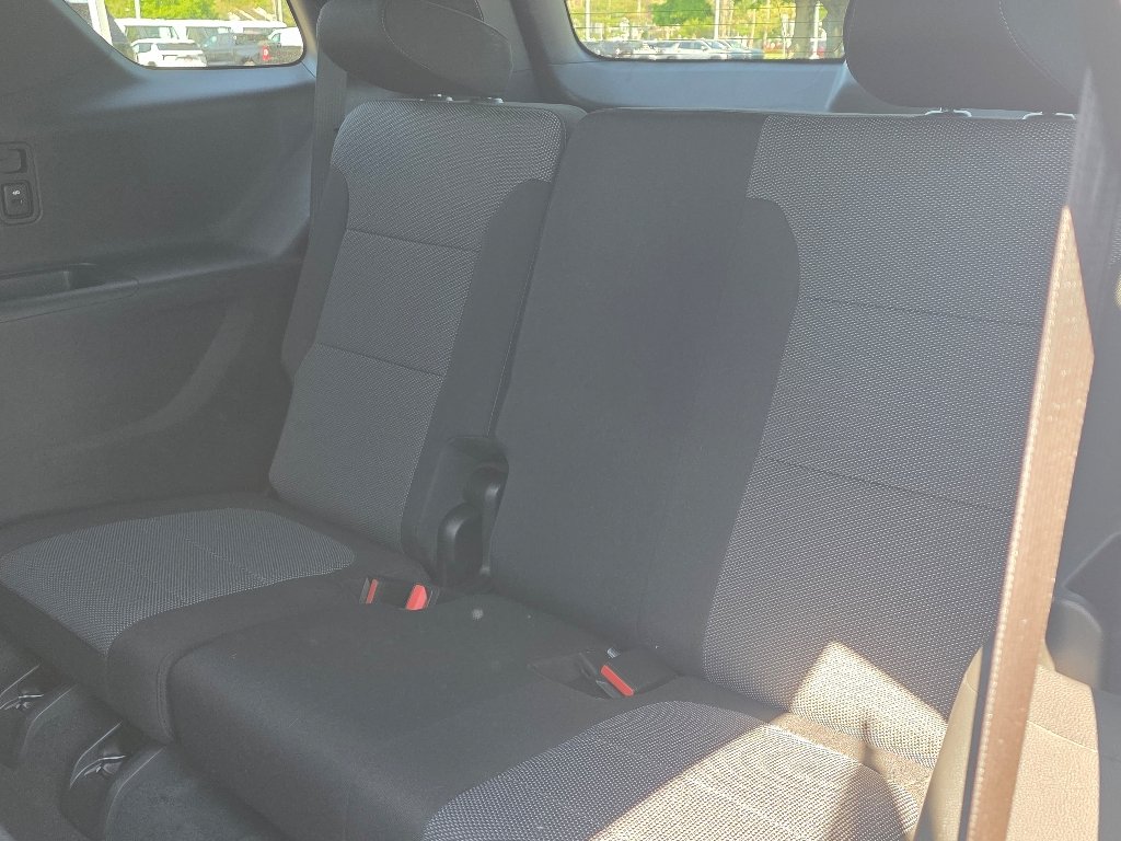 Used 2023 Summit White Chevrolet LT image 26