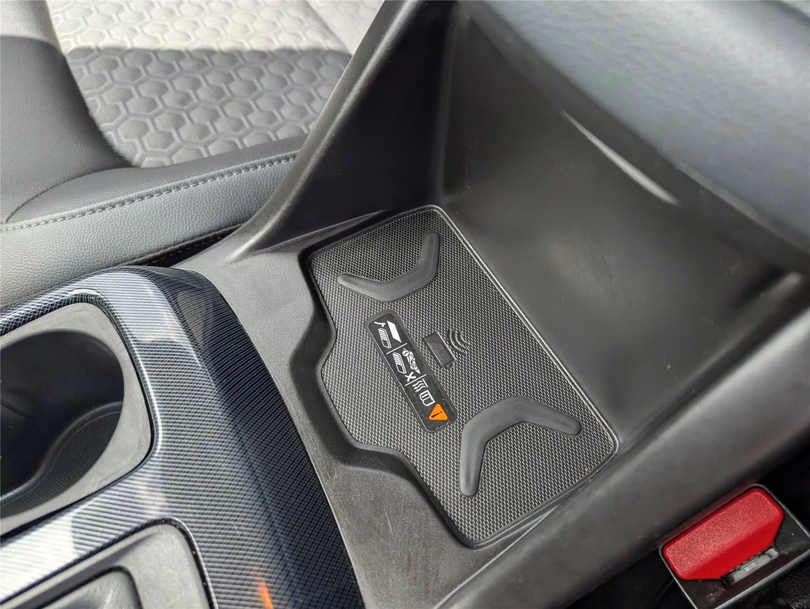 Used 2022 Summit White Chevrolet Z71 image 16