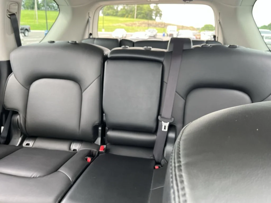 Used 2023 White Nissan SV image 22