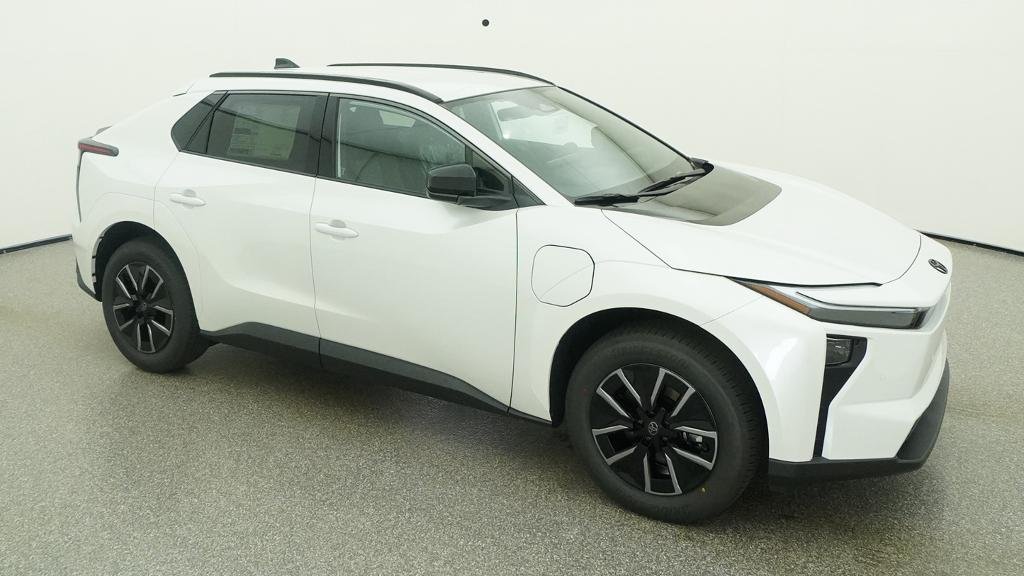 New 2026 Wind Chill Pearl Toyota XLE image 42