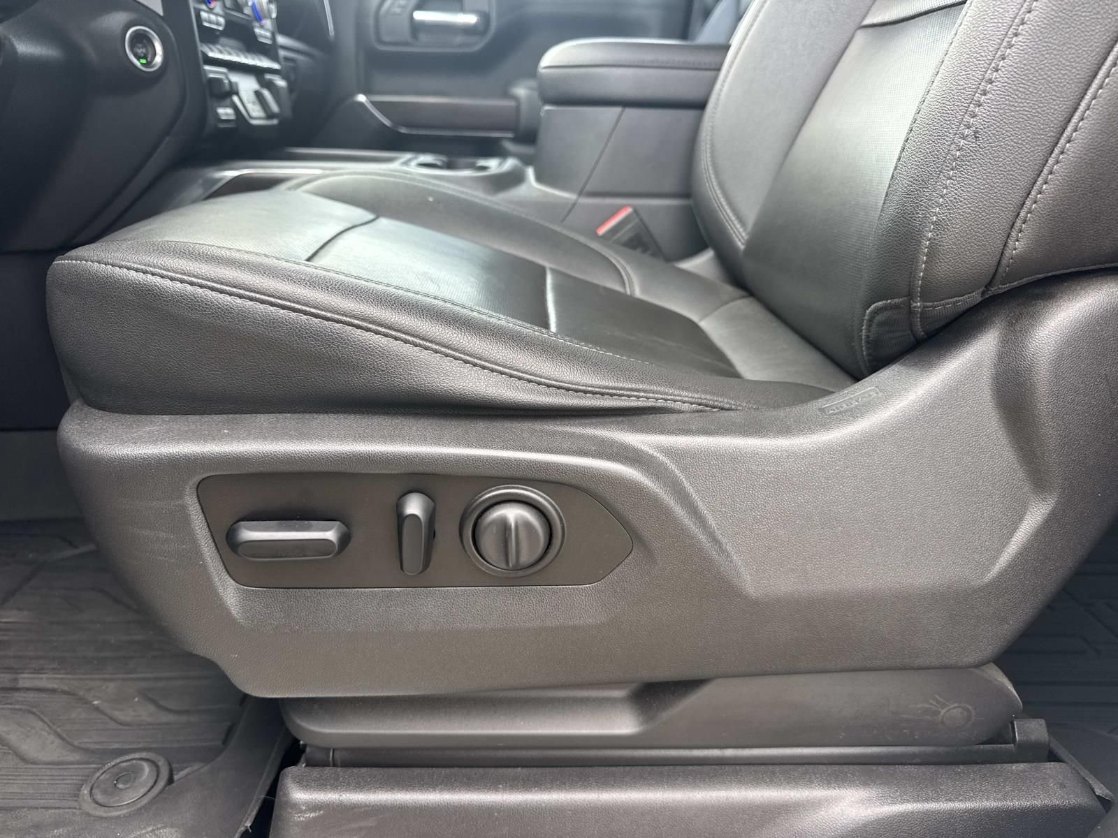 Used 2021 White GMC SLT image 17