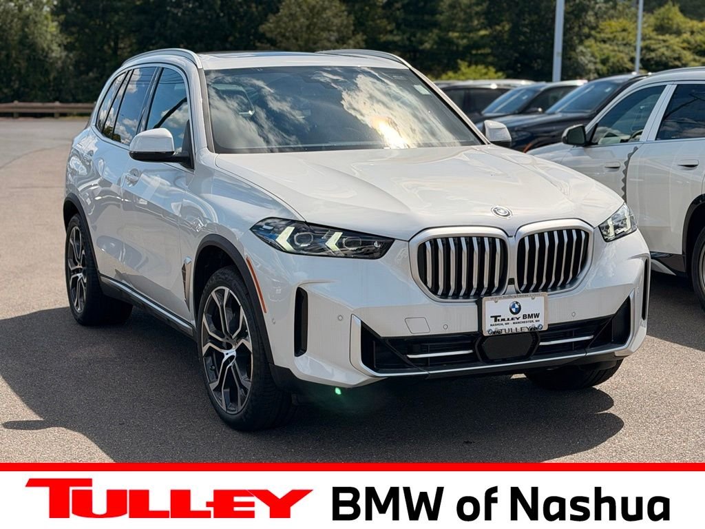 New 2026 Mineral White Metallic BMW xDrive40i image 1