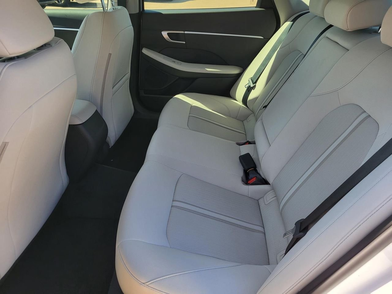 New 2026 Serenity White Hyundai SEL Sport image 9
