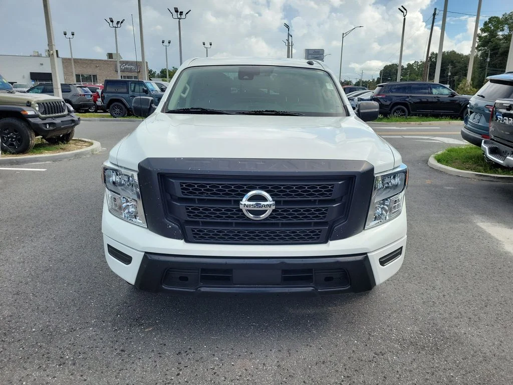 Used 2020 White Nissan S image 6
