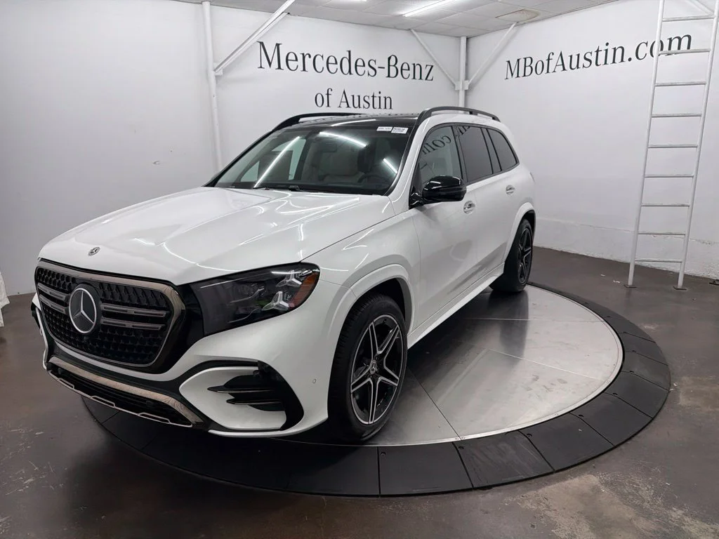 New 2027 White Mercedes-Benz GLS 450 image 3