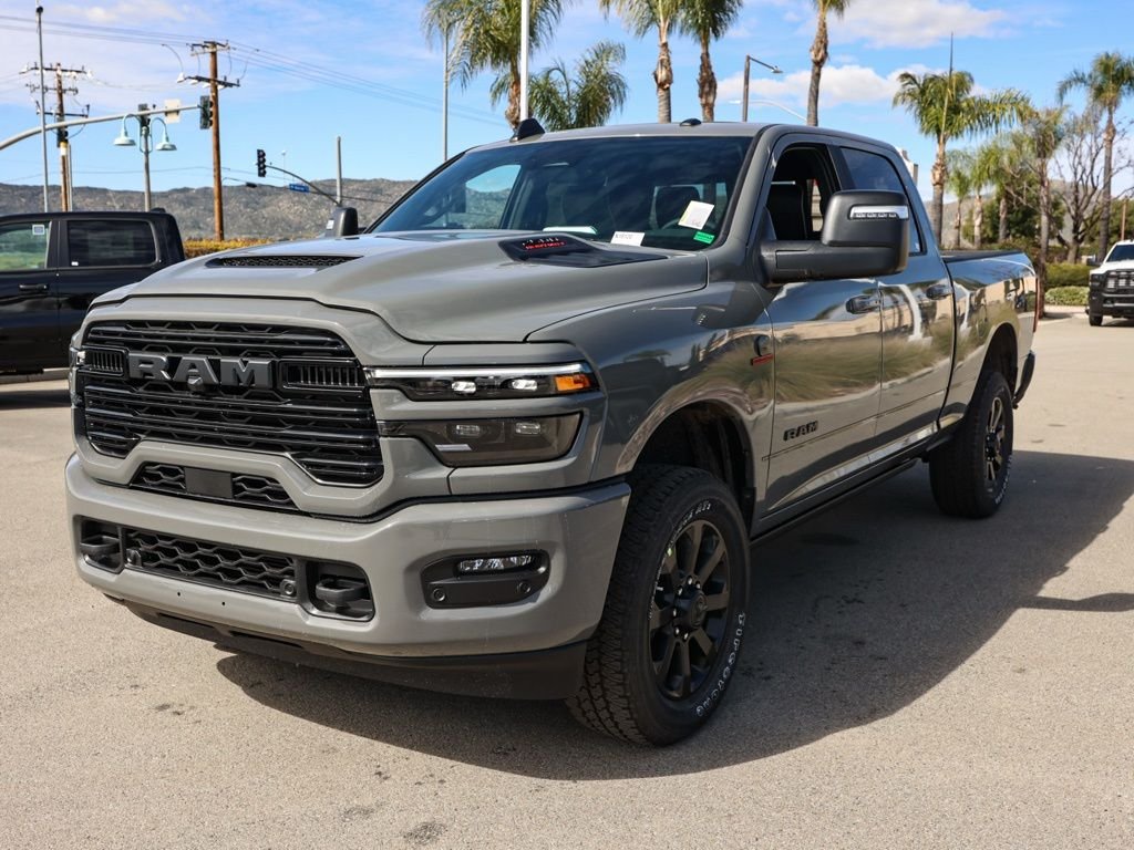 New 2026 Ceramic Gray Clear-Coat Exterior Paint RAM Laramie image 7