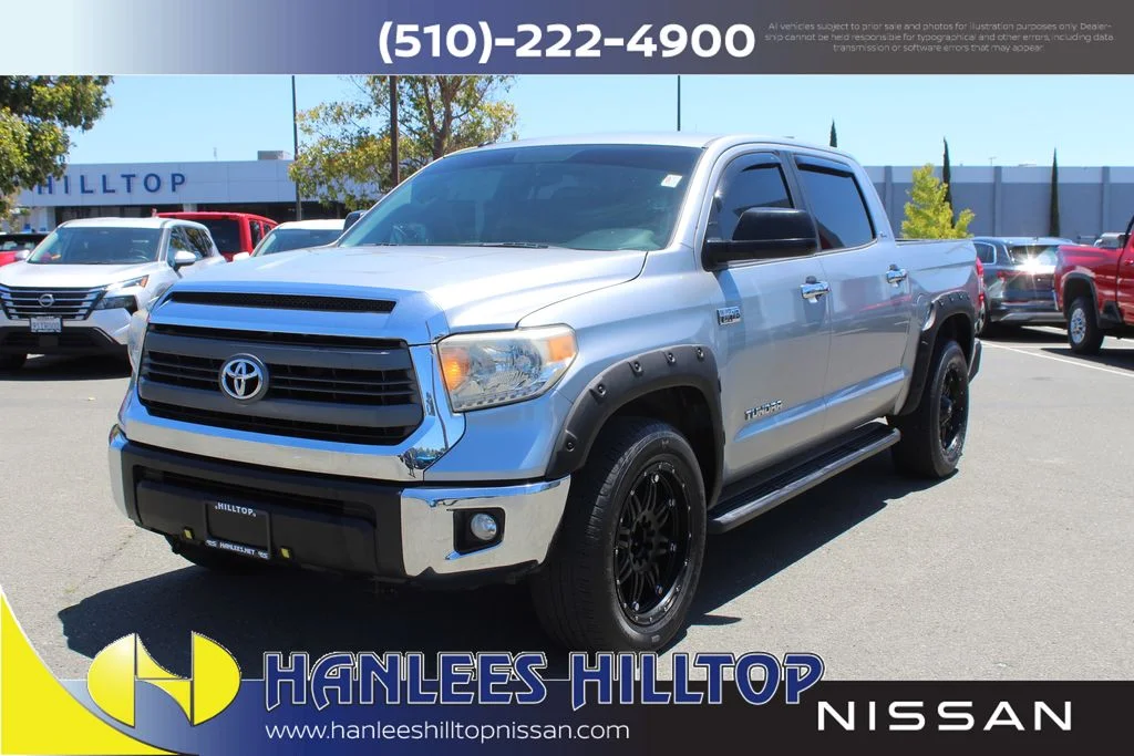 Used 2014 Silver Toyota SR5 image 3
