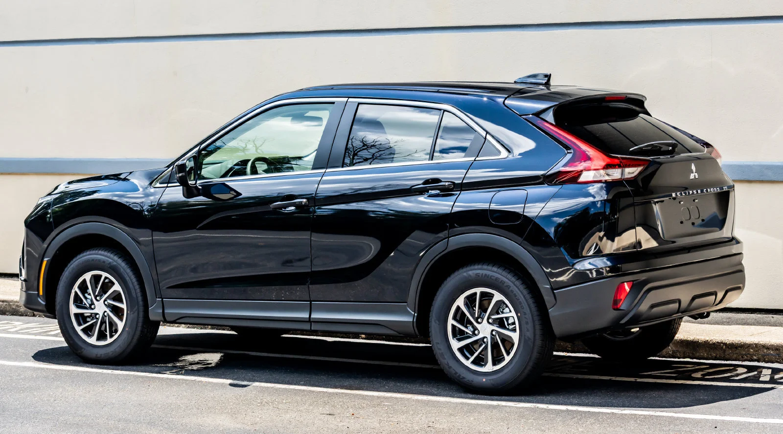 New 2026 Black Mitsubishi ES 1.5T S-AWC image 5