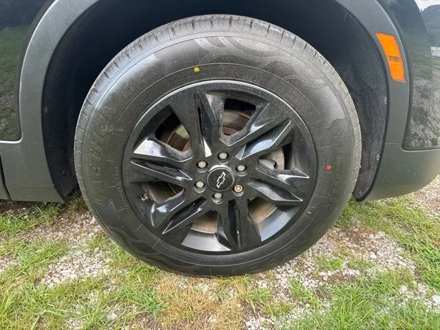 Used 2019 Black Chevrolet Base image 11