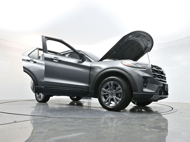 New 2026 Carbonized Gray Metallic Ford Active image 77