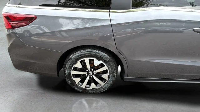 Used 2025  Honda EX-L image 41