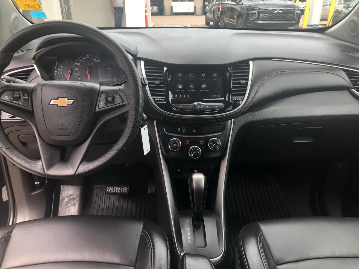 Used 2022 Blue Chevrolet AWD 4dr LT w/ Leather image 16