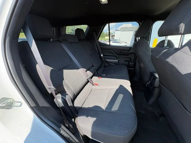 Used 2025 White Toyota SR5 image 25