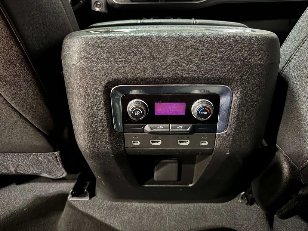 2021 Chevrolet Tahoe Z71 - Photo 21