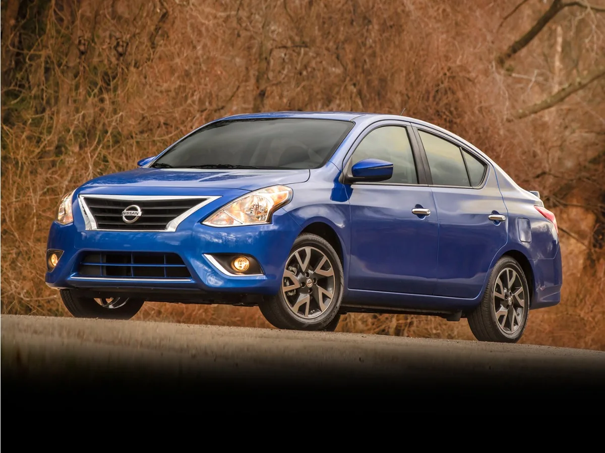 Used 2016 Blue Nissan 1.6 SV image 1