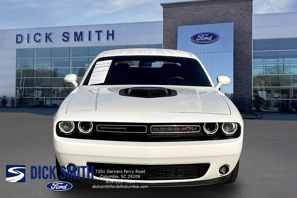 Used 2017 White Knuckle Clearcoat Dodge R/T image 2