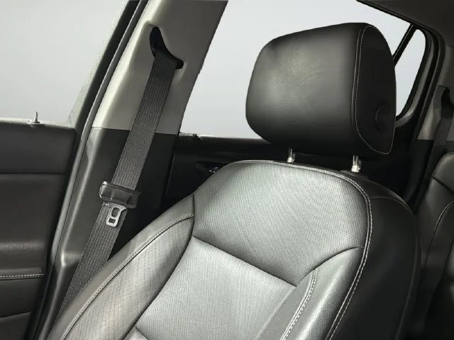 Used 2018 Black GMC SLT-1 image 31