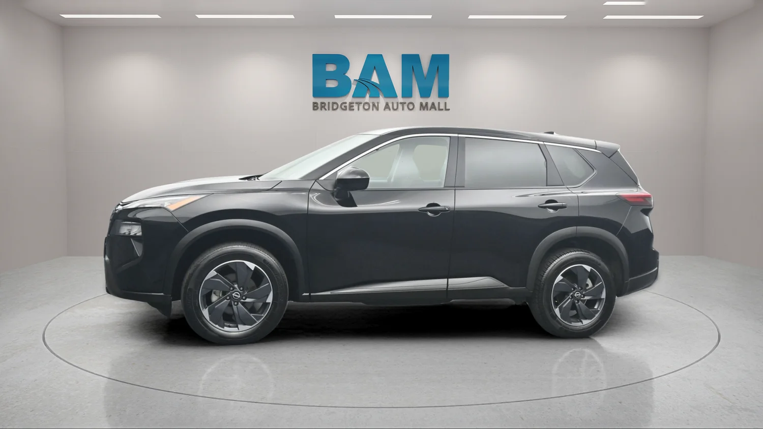 Used 2025 Black Nissan SV image 3