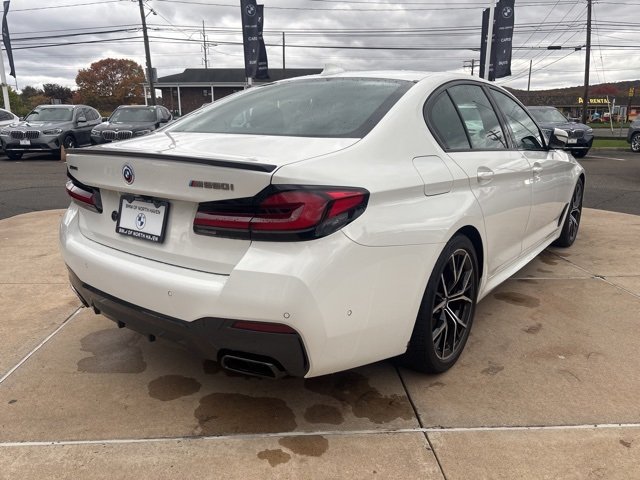 2022 BMW 5 Series M550i