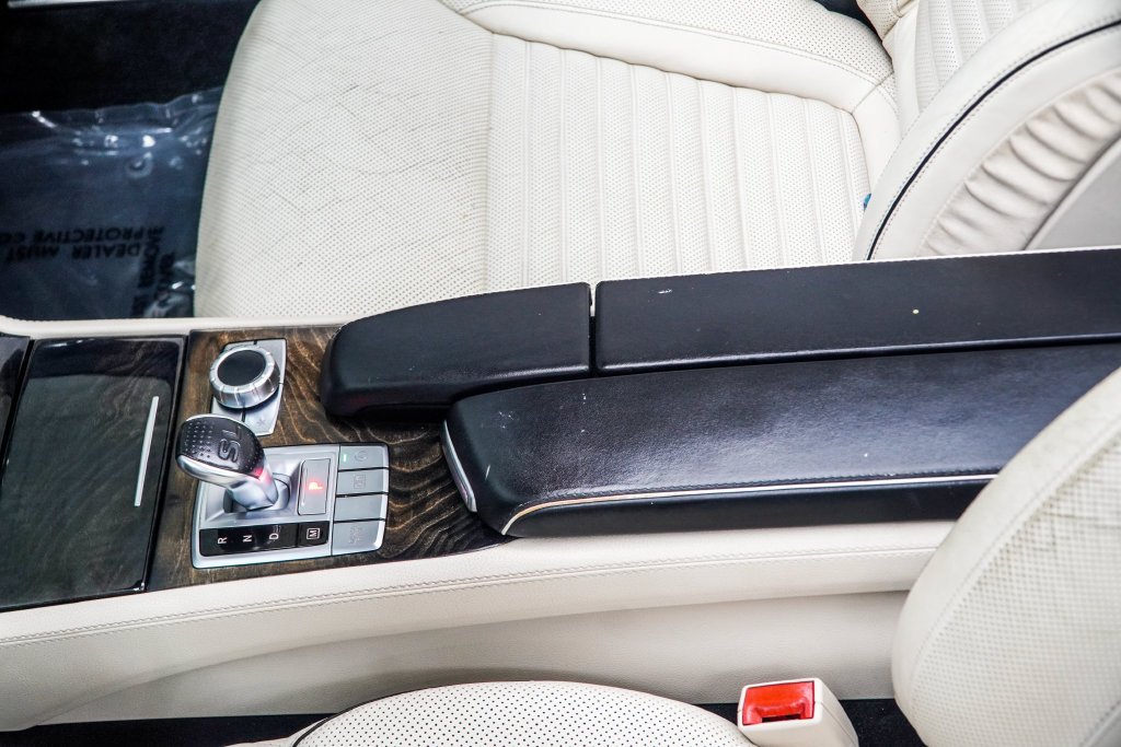 Used 2019 White Mercedes-Benz SL 550 image 23