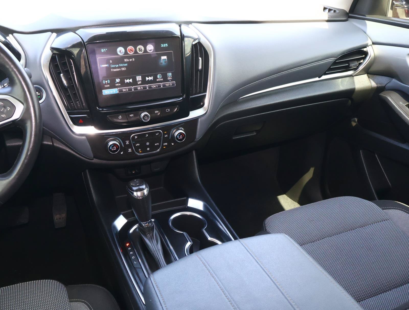 Used 2018 Cajun Red Tintcoat Chevrolet LT image 11