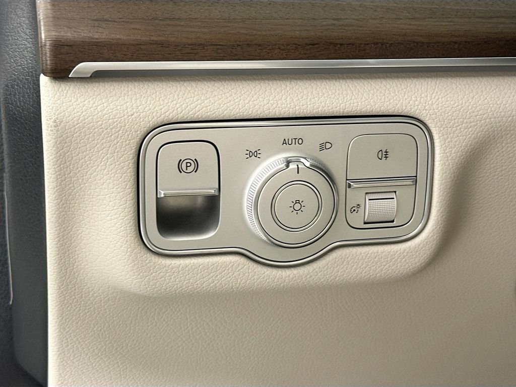 New 2026 Polar White Mercedes-Benz GLE 350 image 10