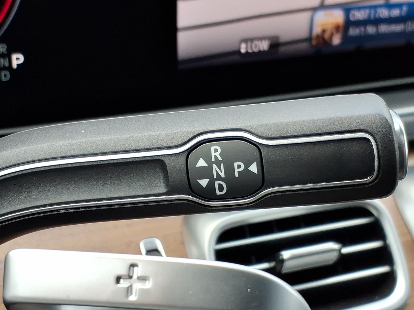 Certified Used 2025  Mercedes-Benz GLE 350 image 25