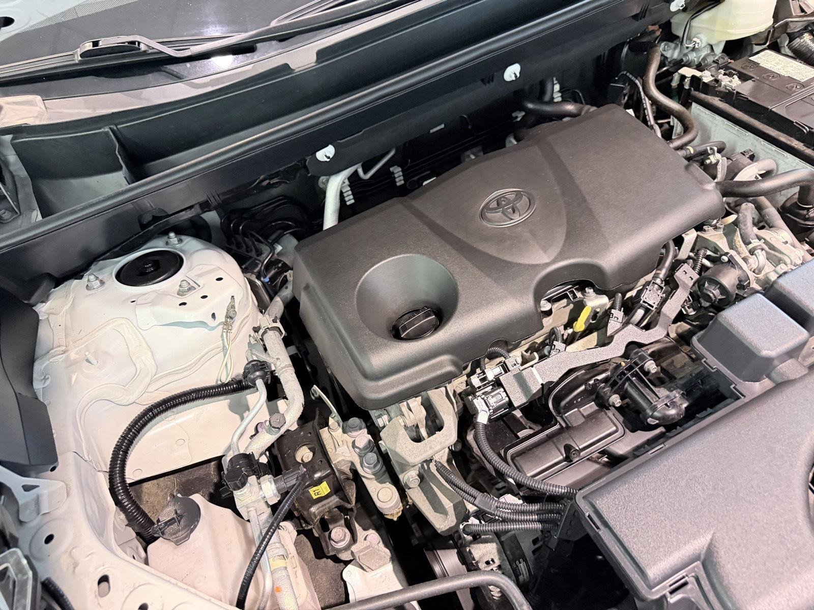 Used 2024 Wind Chill Pearl Toyota XLE Premium image 50