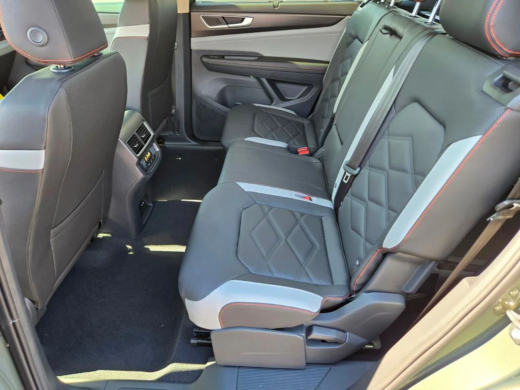 New 2026 Green Volkswagen 2.0T Peak Edition image 7