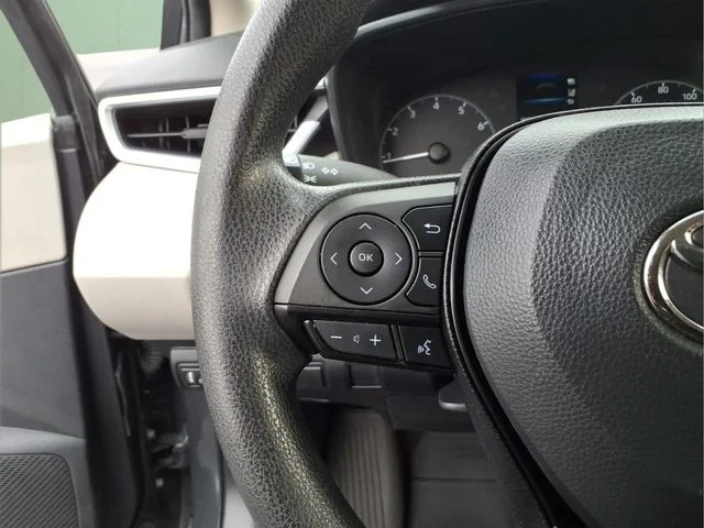 Used 2023  Toyota LE image 22