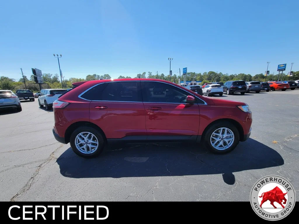 Used 2022 Red Ford SEL image 8