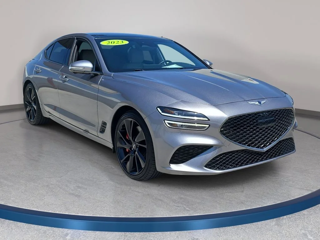 Used 2023 Silver Genesis 3.3T image 4