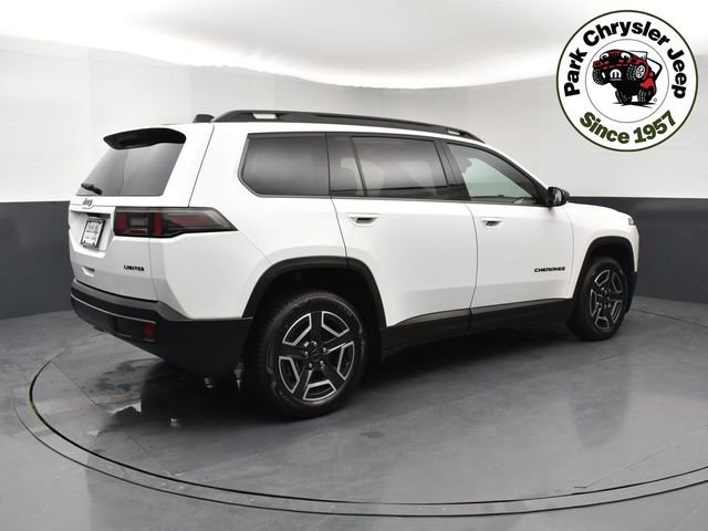 New 2026 Bright White Clear-Coat Exterior Paint Jeep Limited image 6