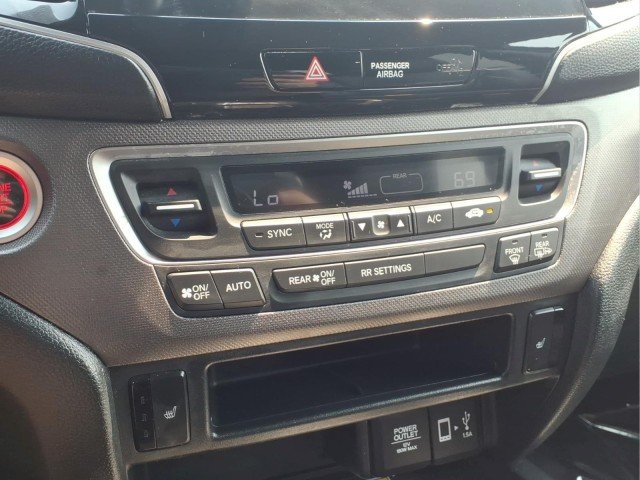 Certified Used 2023 Crystal Black Pearl Honda AWD RTL-E image 23