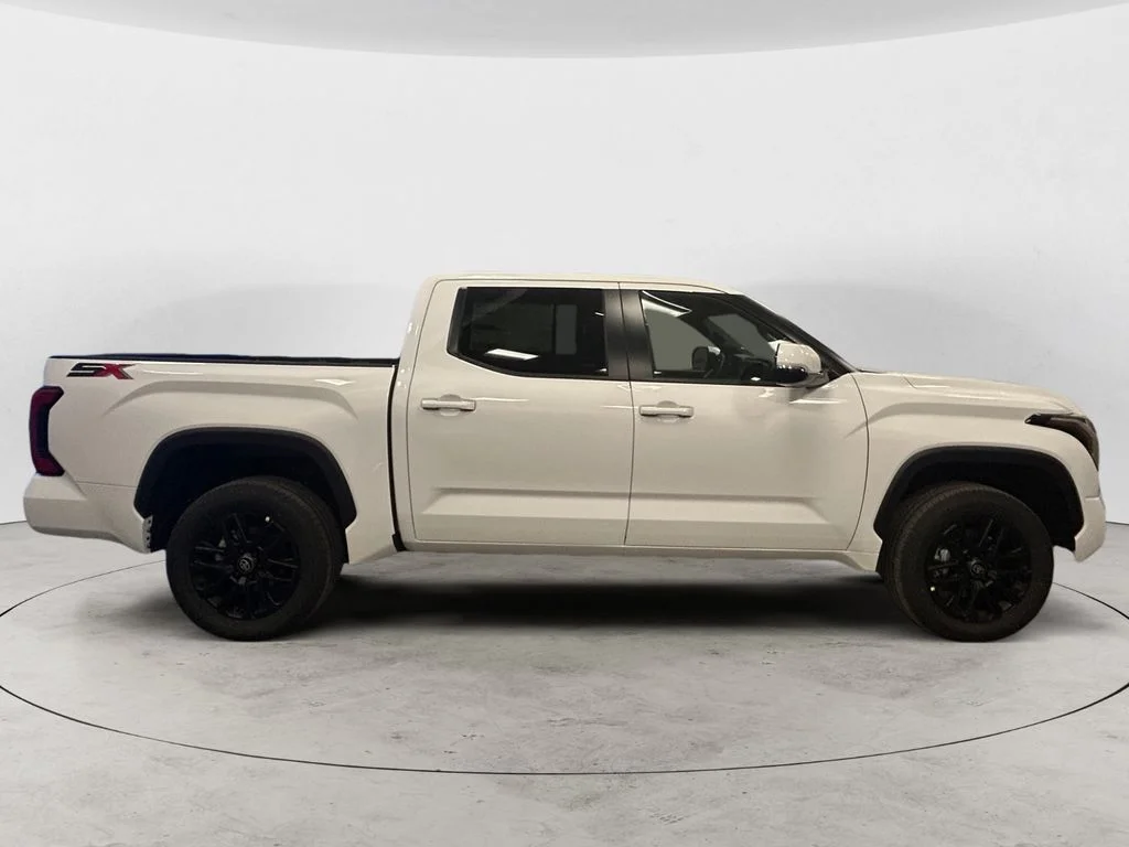 New 2026 Ice Cap Toyota SR5 image 6