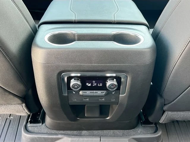 New 2026 Summit White GMC Elevation image 18