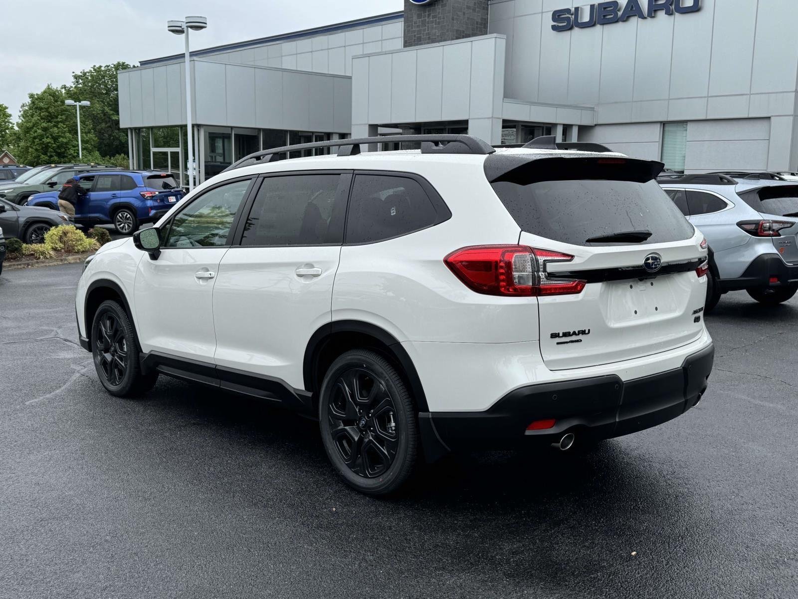 New 2026 CRYSTAL WHITE PEARL Subaru Onyx Edition Touring 7-Passenger image 4