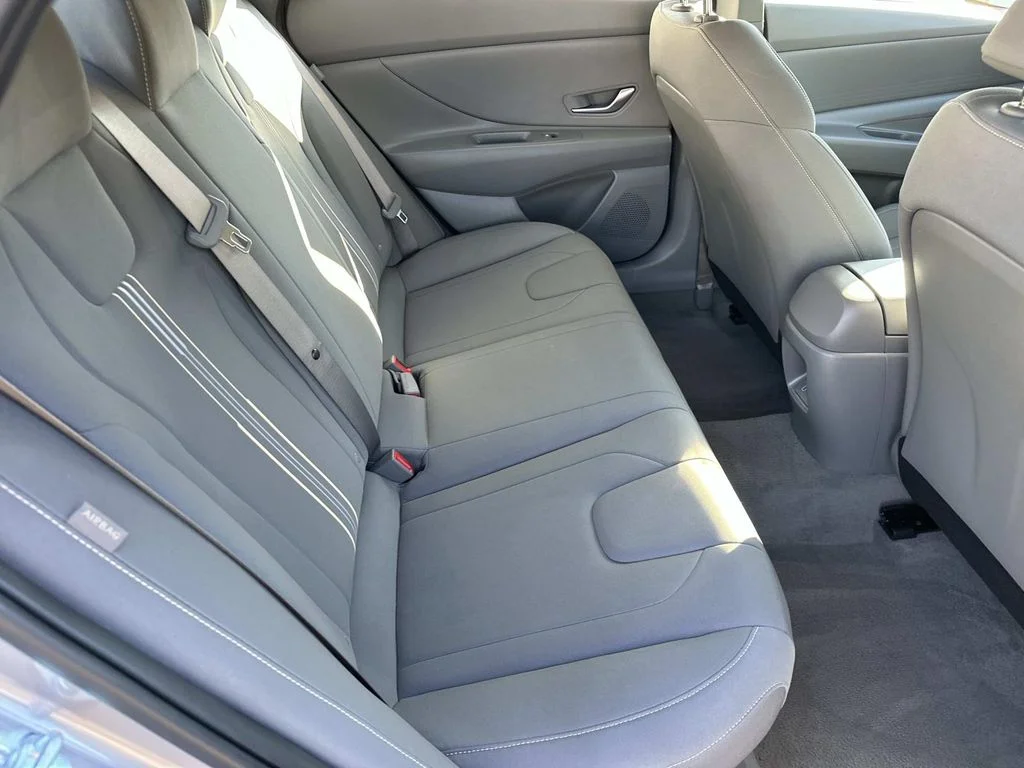 Used 2025  Hyundai Blue image 15