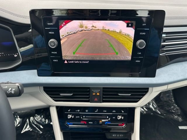 2025 Volkswagen Jetta SE - Photo 32