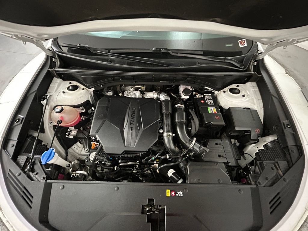 Used 2023 White Kia SX image 21