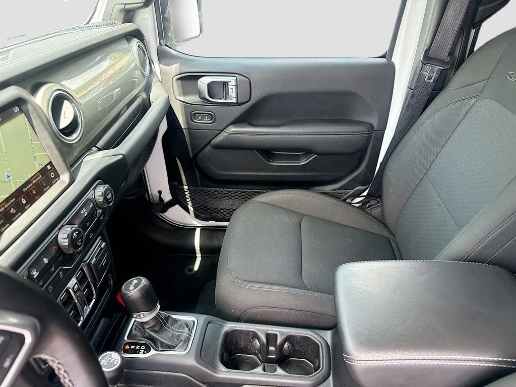 Used 2022 White Jeep Unlimited Sahara image 26