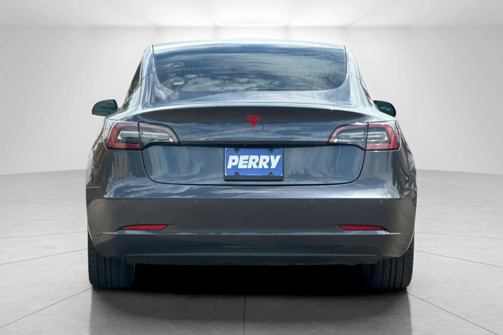 Used 2020 Gray Tesla Standard image 4