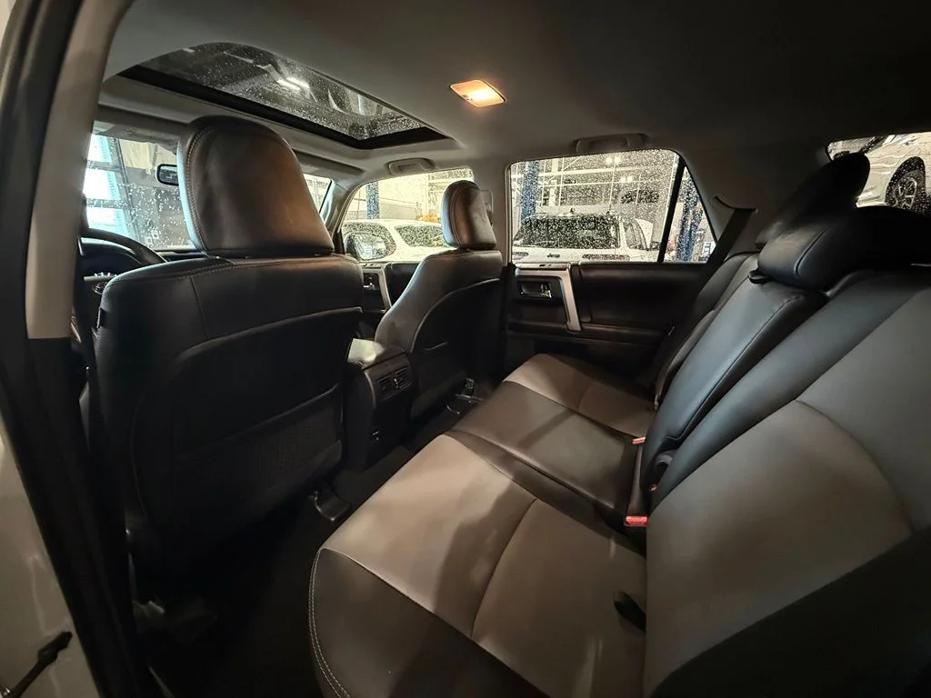 Used 2015 White Toyota SR5 Premium image 20