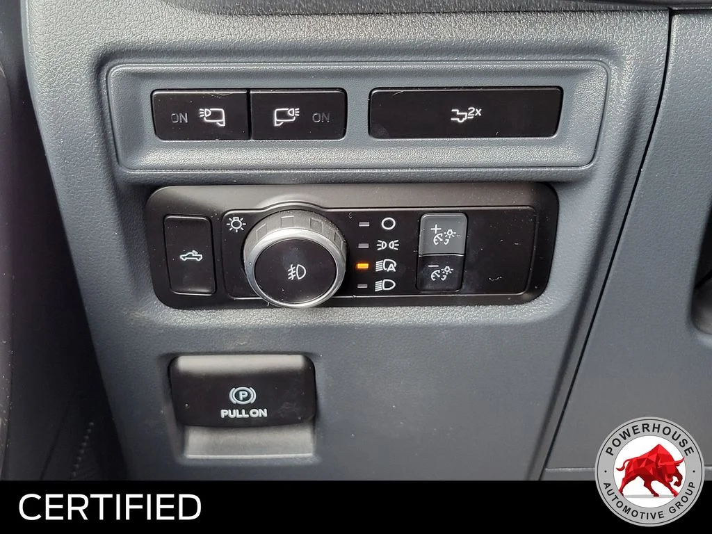 Used 2023 Black Ford XLT image 28