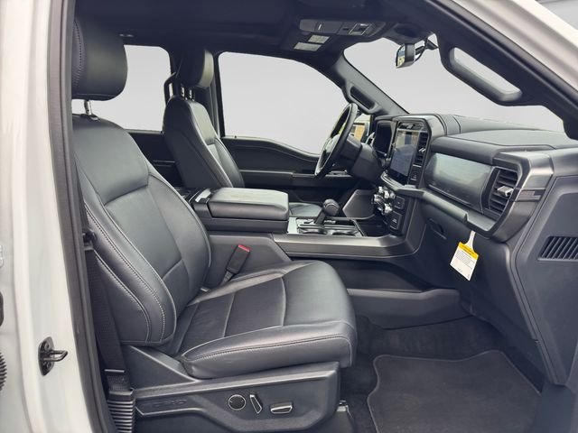 Used 2025 White Ford Lariat image 16